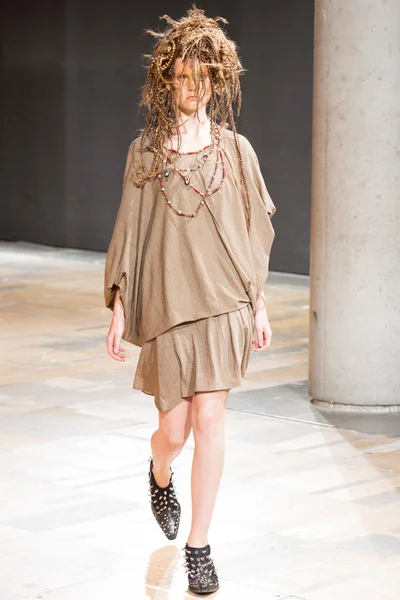 Look 40
